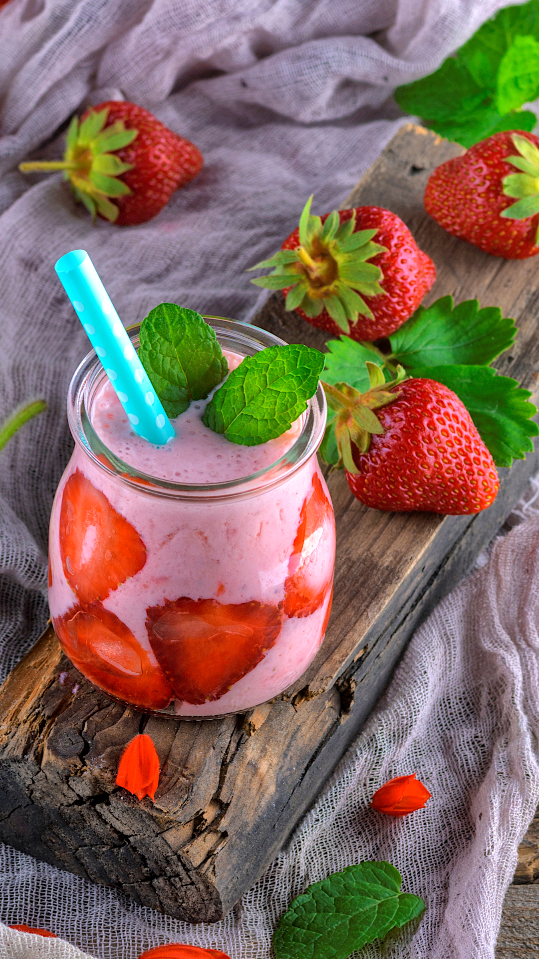 Strawberry smoothie