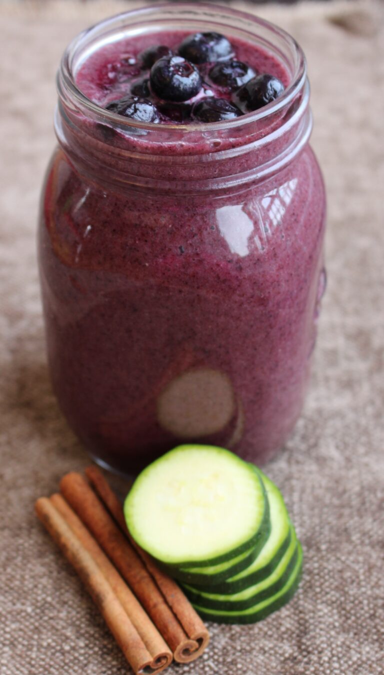 Green Blueberry Cinnamon Smoothie