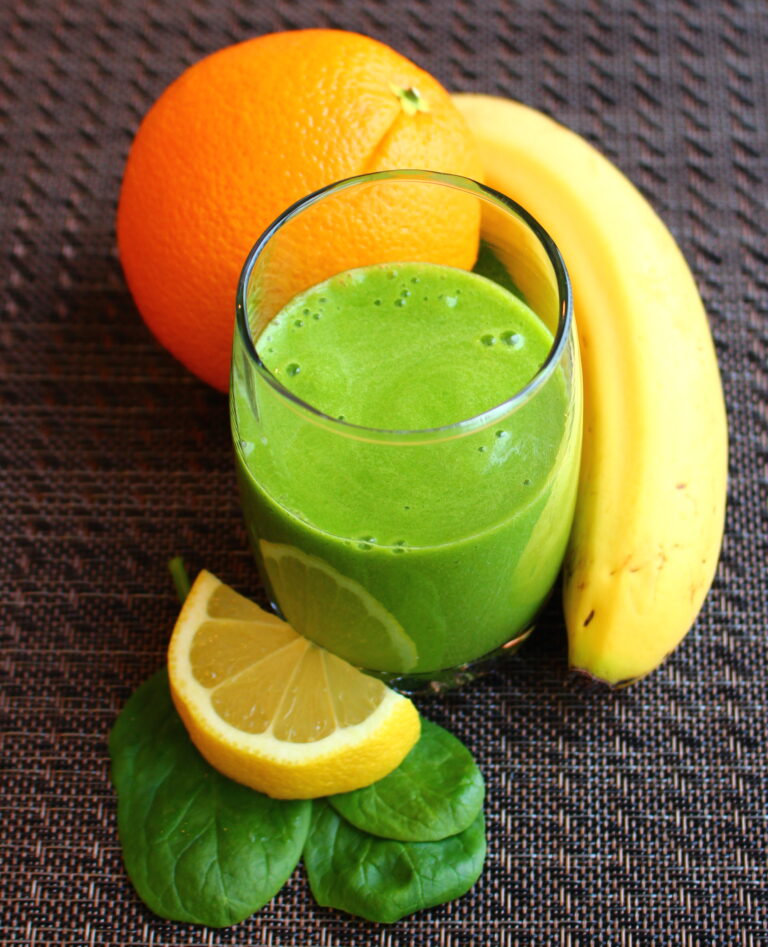 Banana orange lemon spinach smoothie