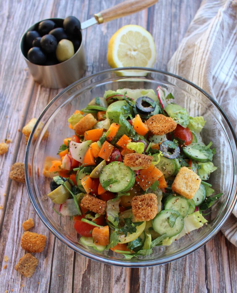 Authentic Mediterranean Fattoush Salad Recipe
