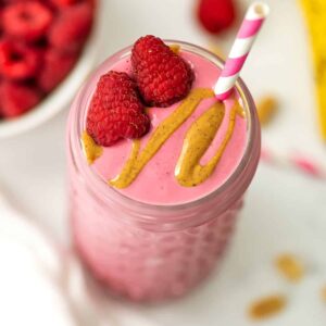 raspberry peanut butter smoothie