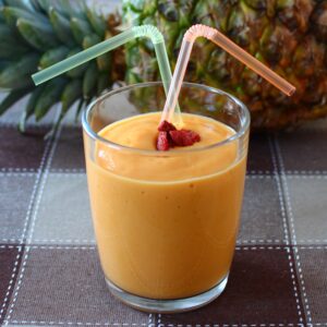 butternut smoothie with goji berries