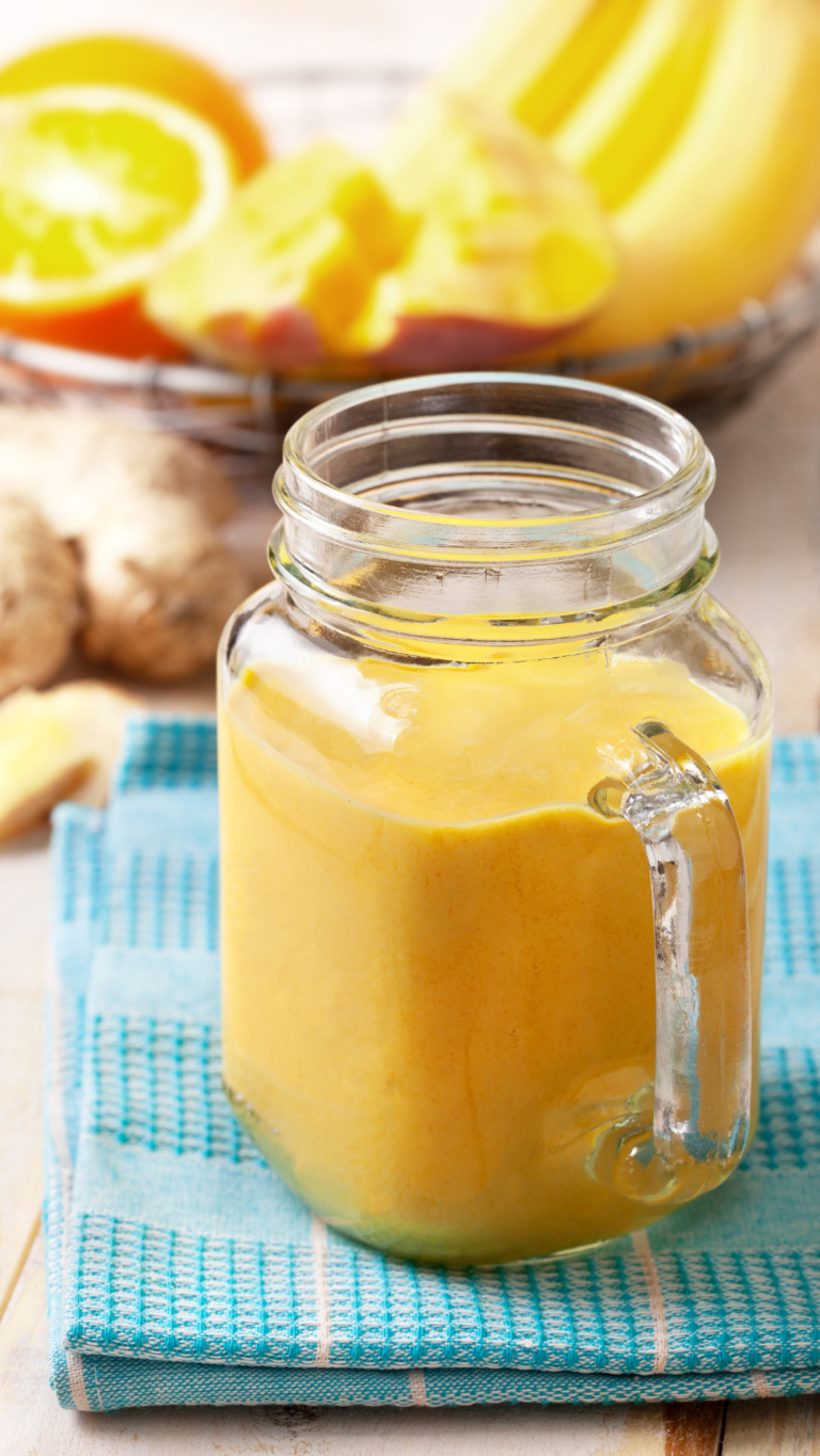 mango banana giner smoothie