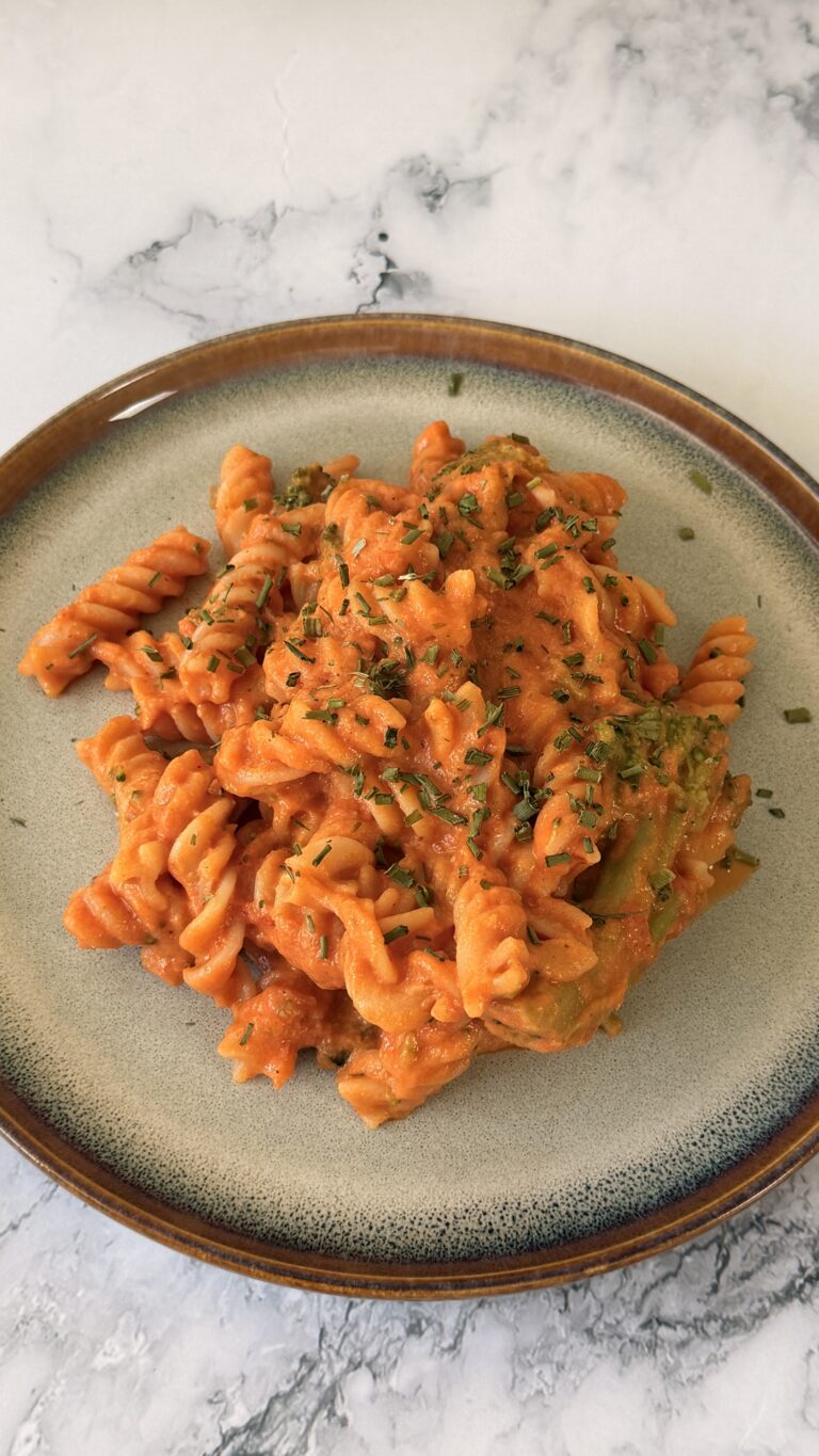 5-Ingredient One-Pot Creamy High-Fiber Pasta (15 minutes)